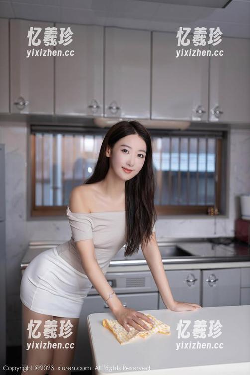秀人网 - 翻开大美媚京的天使心事，最新更新的作品集，仿佛置身梦境！