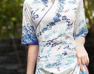 秀人网 – 小蛮妖_honey居家：免费图集，谁说待在家里就不能美得冒泡？