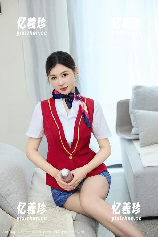 秀人网-林文文 秀人网 - 林文文教你:吊带搭配的免费资源,轻松俘获众心!