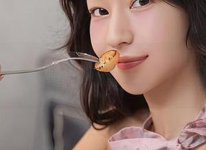 秀人网 – 图库中的甜妮：自拍瞬间，直击心灵