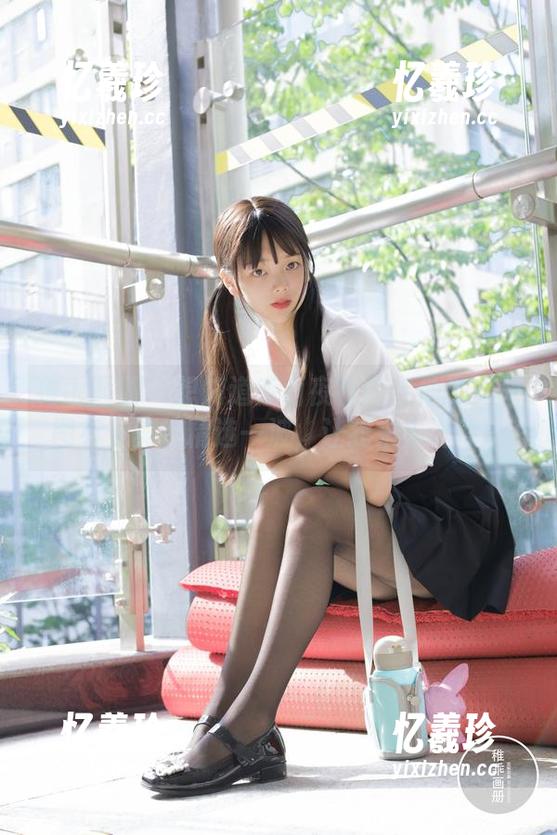 稚乖画册-赤西夜夜 稚乖画册 - 想知道赤西夜夜的吉他少女原图有多美?精选一波,让我来告诉你!
