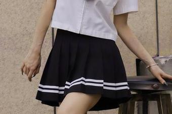 绮梦摄影 – 婷婷的连衣裙套图：随便一抬手都是个艺术作品！