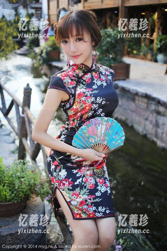 美媛馆-Carina绮里嘉 美媛馆 - 网袜套图如何让Carina绮里嘉的作品瞬间增加神秘感?
