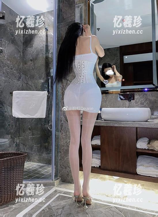 脸红Dearie 微密圈 - 分享一下脸红Dearie的甜心图册,明明是写真却让我心碎成一地!