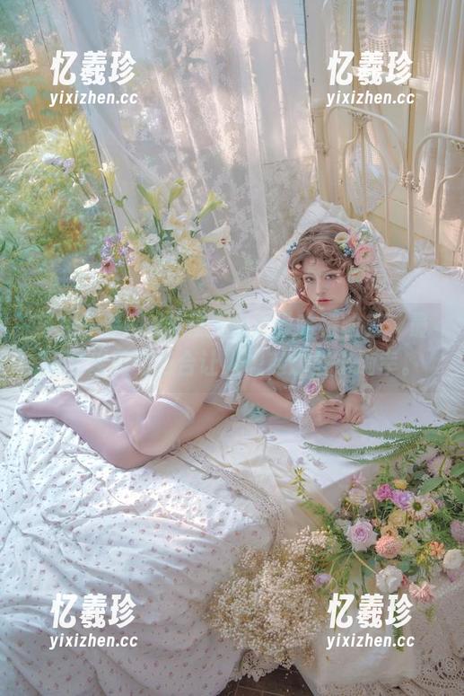 芊川一笑MNK 芊川一笑MNK和天命之子哈特帕克,最新图库里的组合让人想起那些小确幸。