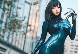 “菌烨tako修女”原图，瞬间打破天使与恶魔的界限。