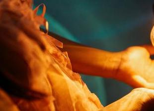 蜜桃社 – 初月作品集探秘：一双网袜竟能撑起整个心情！