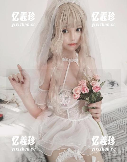 蜜汁猫裘 蜜汁猫裘女仆图集:她的猫咪身姿让我想起我小时候爱逗猫,下载去看看吧!
