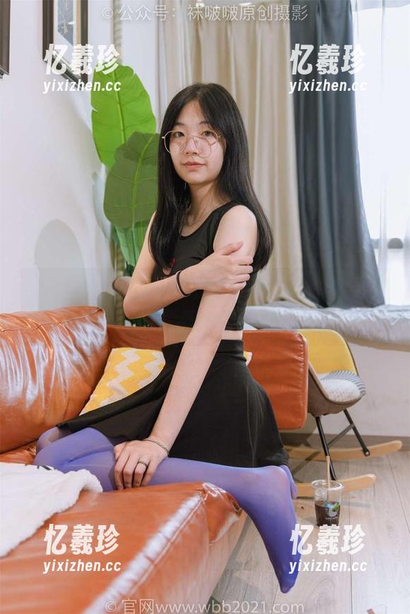 袜啵啵 - 我分享芝士的短灰丝作品，脚尖加固款真是个好主意