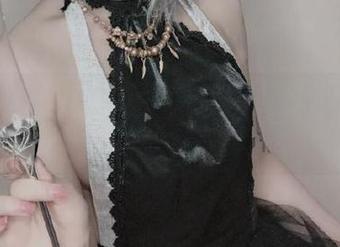 这种粉色，只有超级小禾儿能驾驭的写真壁纸！