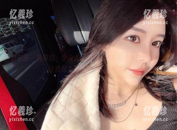 金希儿 微密圈 - 说真的,金希儿的黑色连体环扣合集是最新的,让我对生活又有了新的期待。