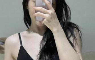 微密圈 – 这就让你难受的套图，你值得拥有！快来下载铁锤姐姐的快感！