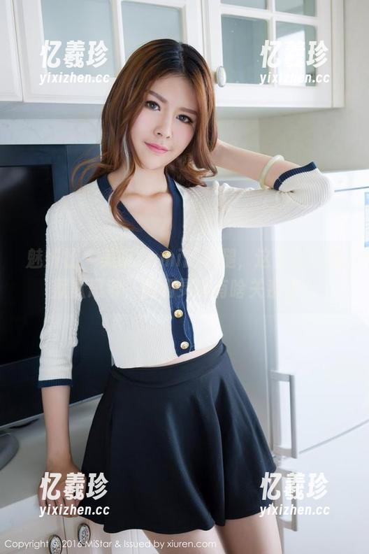 魅妍社-美昕Yumi 魅妍社 - 美昕Yumi的美腿,这套图让我默默思考,腿和灵魂有啥关系呢?