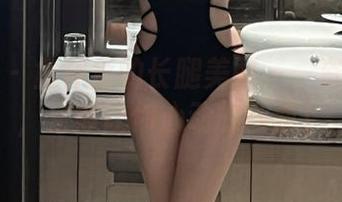 微密圈 – 鱼神鱼的长腿美图——资源满满，足够让你心动的画面！